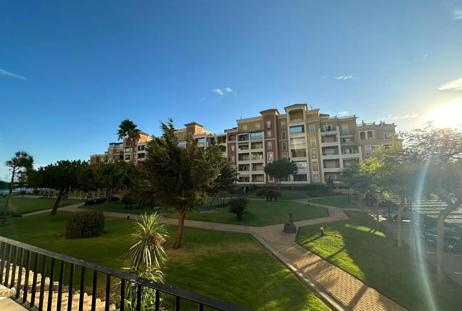 Bonito Apartamento En Primera Linea De Playa contacts